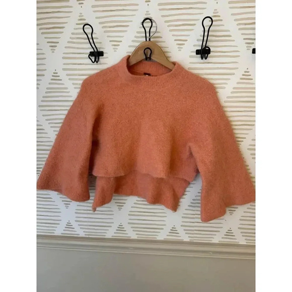 Free People Tops - Free People Women’s Small Cropped Alpaca Blend Sweater